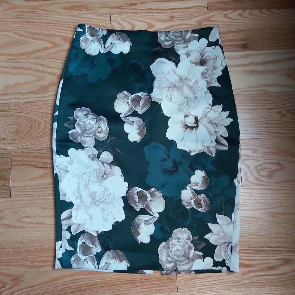 RW&CO Pencil Skirt